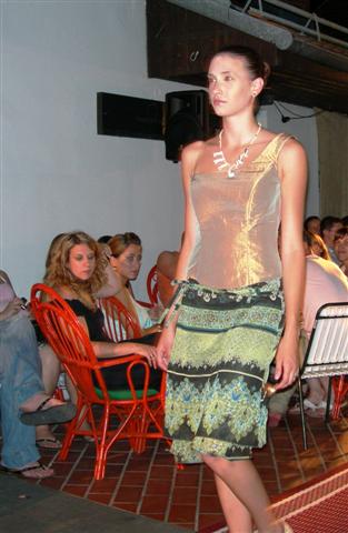 image file name: 2k11e35b38e6.jpg