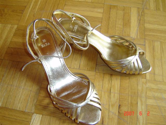 image file name: 2k34f24f4c87.jpg