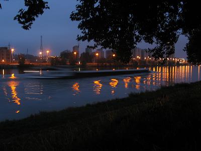 image file name: 2k420b16e400.jpg