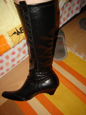 image file name: 2k425205126d.jpg